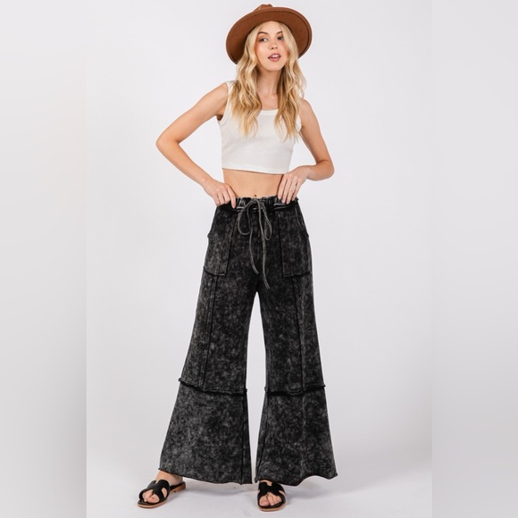 SAGE + FIG Mineral Washed Terry Wide Leg Pants - Picture 1 of 5